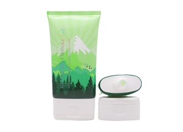 50管径白色扁翻盖洁面乳